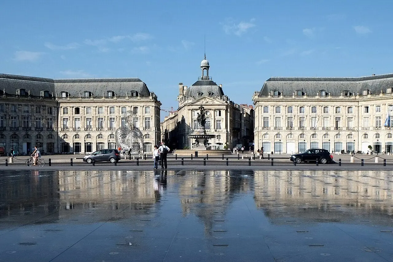 Place de la Bourse et miroir d’eau à Bordeaux